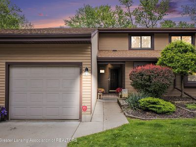 2022 Greenwich Ct, Lansing, MI, 48910