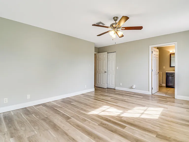 4881 McGill St — Photo 25