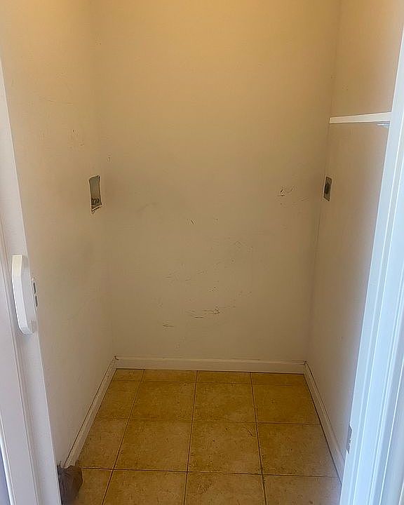1st image of 100 Boniface Dr APT 15B