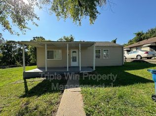 7458 Castro Dr, Saint Louis, MO 63135
