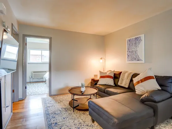 (undisclosed Address), Milwaukee, WI 53214