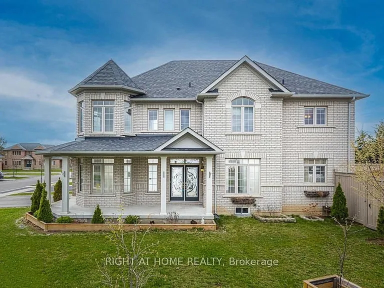 22 Vanwood Cres — Photo 2
