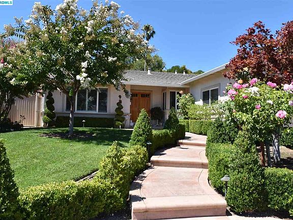 3rd image of 2317 Platt Dr