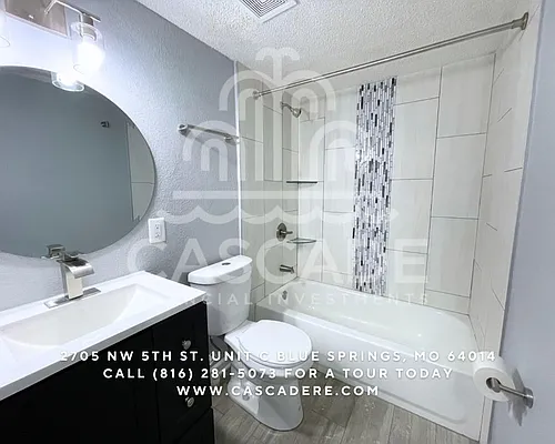 2705 NW 5th St Photo 1