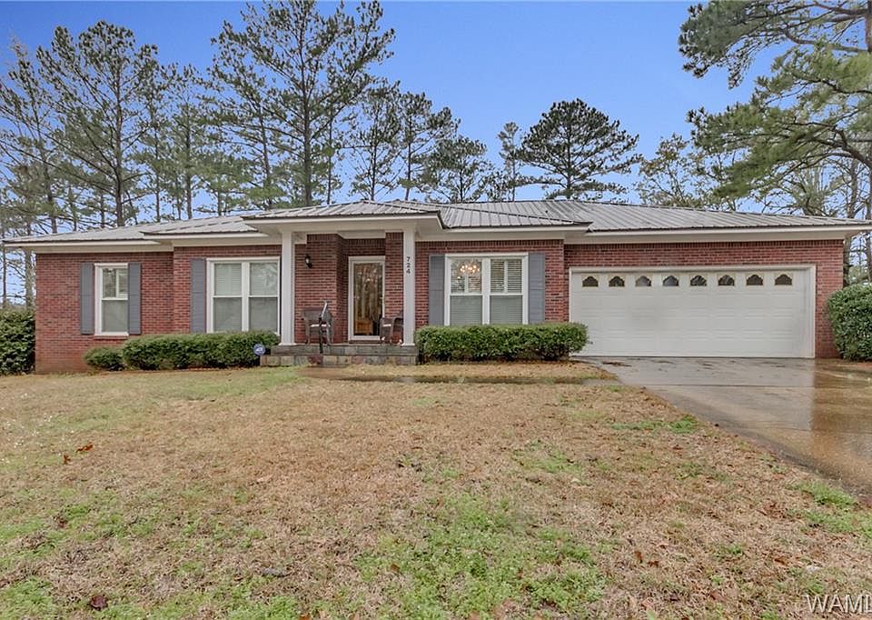 1st image of 724 53rd Ct E