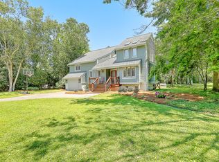 960 White Point Blvd, Charleston, SC 29412