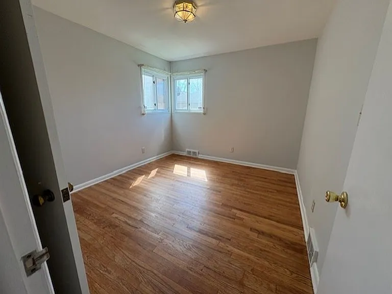 1724-1726 Tanglewood Dr — Photo 10