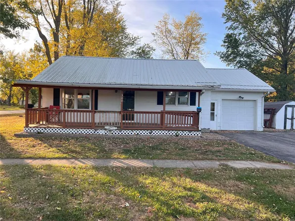 300 N Missouri St, Shelbina, MO 63468