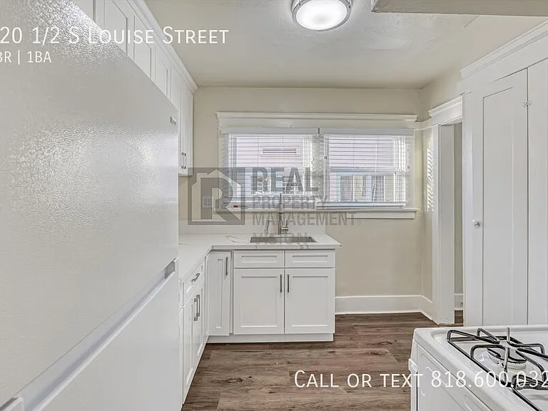 620 1/2 S Louise St — Photo 10