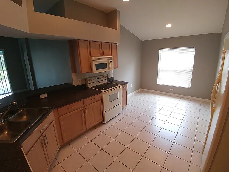10854 Wild Cotton Ct — Photo 9