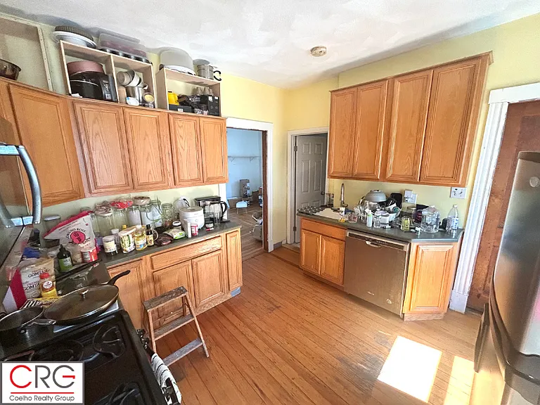52 Morton Ave #2 — Photo 3