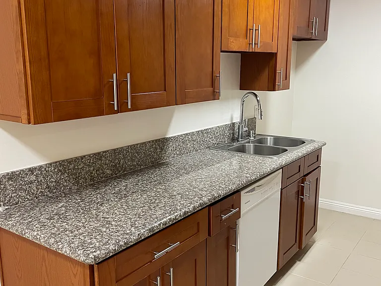 7261 Amigo Ave #10, Reseda, CA 91335 — Photo 30