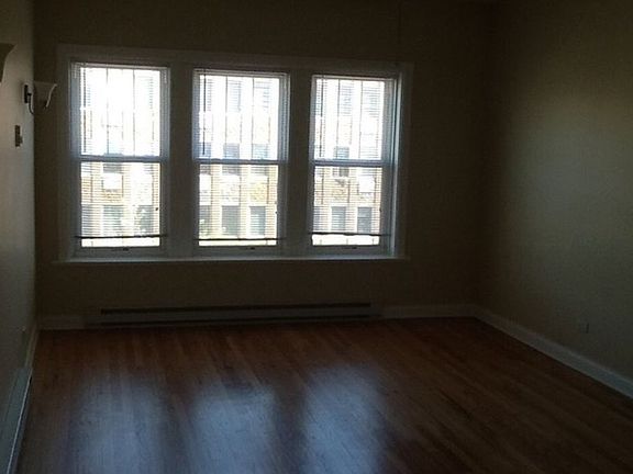 4th image of 1051 Madison St APT C