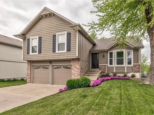 22202 W 64th Ter, Shawnee, KS 66226