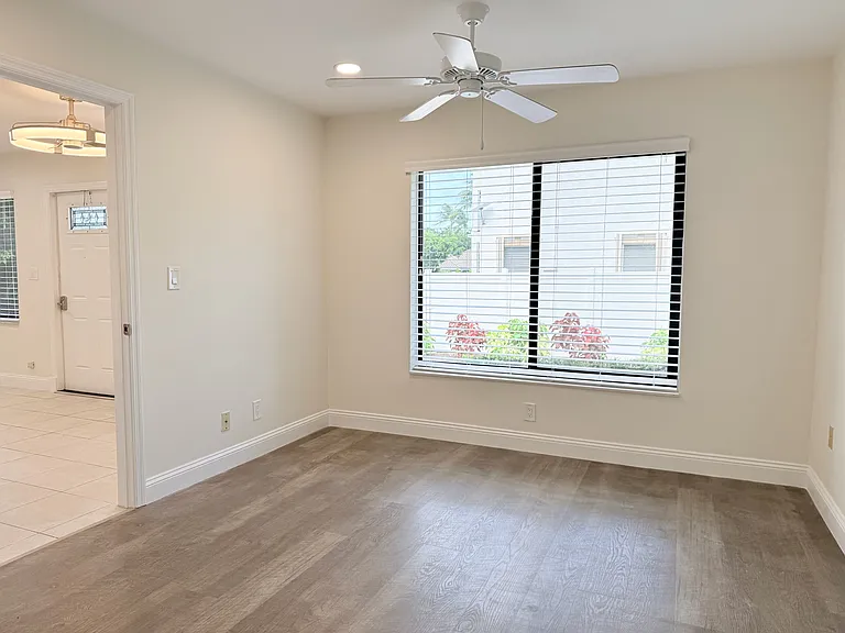 825 Dogwood Dr #B — Photo 7