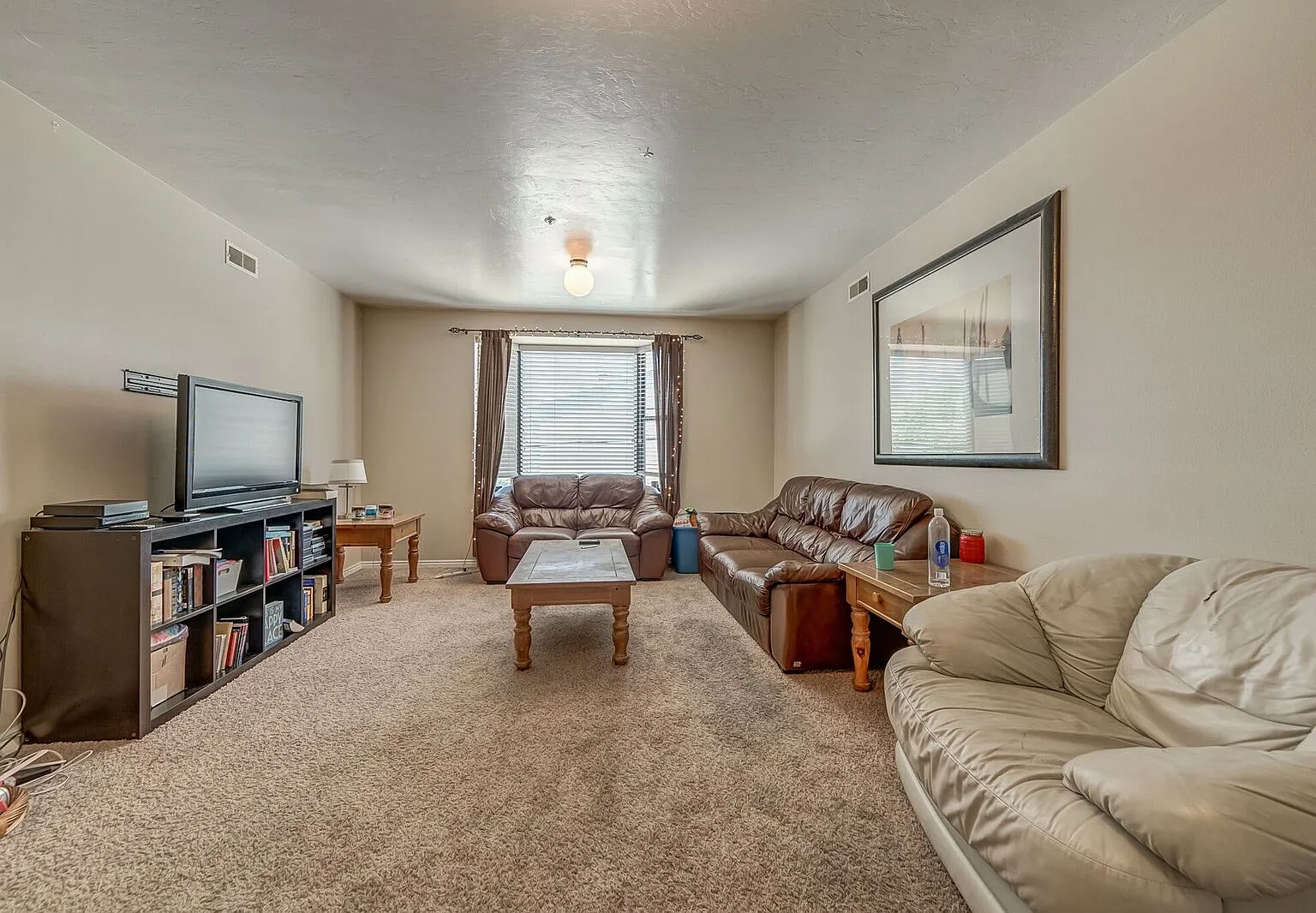 4 bed, 1245 sqft, $565 — Photo 3