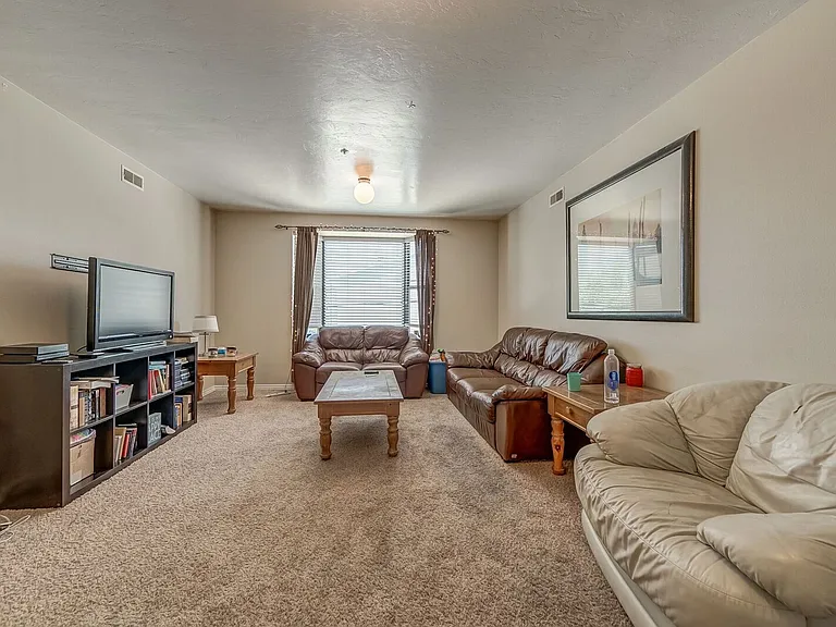 851 N 50 E #230 — Photo 3