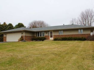 3056 Everett Ln, Byron, IL 61010