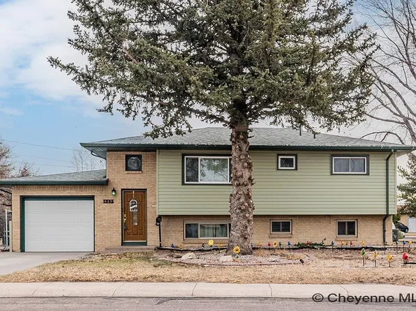 603 Sun Valley Dr, Cheyenne, WY 82001