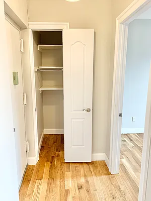 Rented by Carnegie Management Inc | media 25