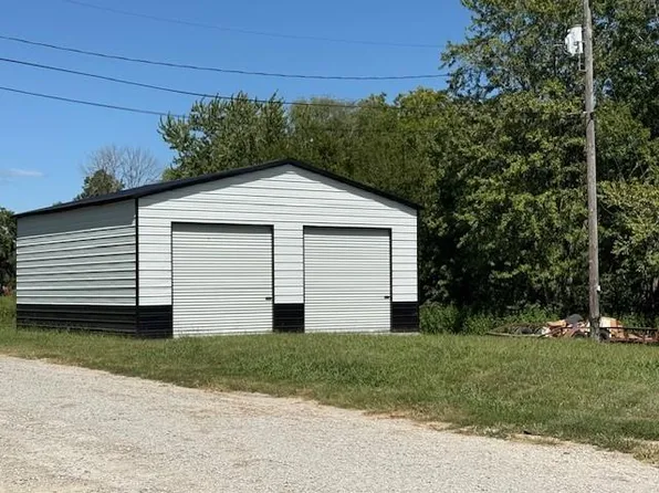 500 S Grand Ave, King City, MO 64463