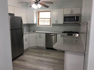 33 Somerset Pl FLOOR 1, Deer Park, NY 11729