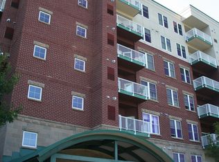 38 Village Rd APT 201, Middleton, MA 01949