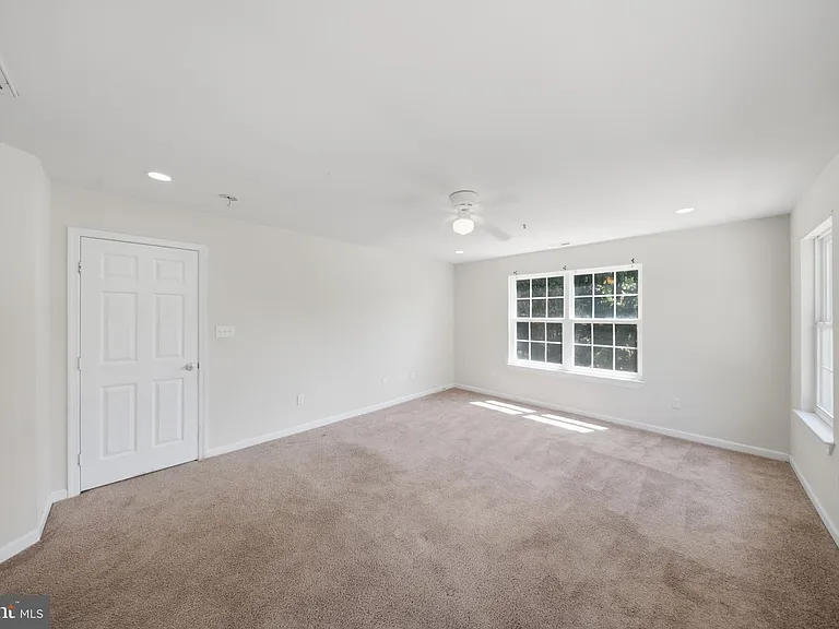 7611 Temple Hill Rd — Photo 11