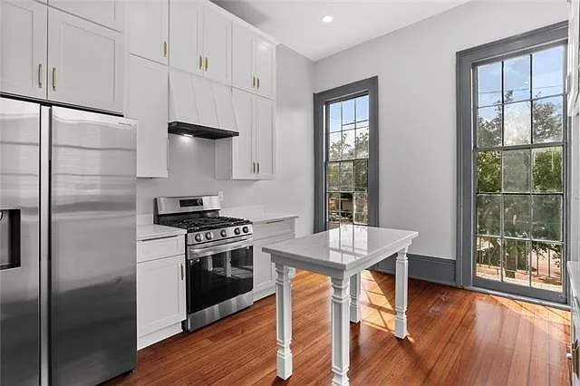 1401 N Galvez St — Photo 9