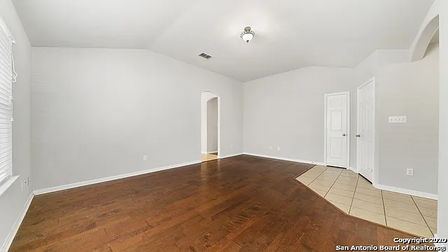 10306 Pinehurst Run — Photo 7
