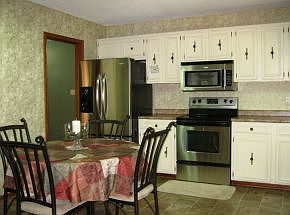 4th image of 128 Abbie Ln
