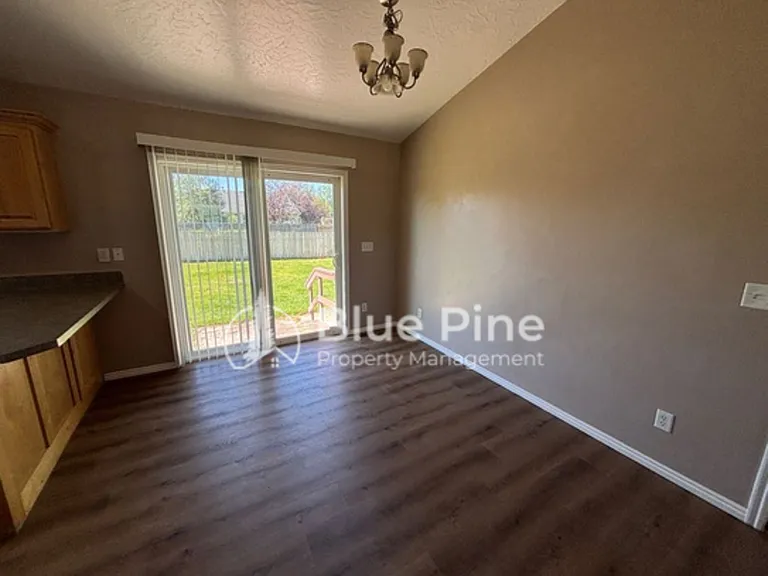 3904 E Lorna Ave — Photo 6