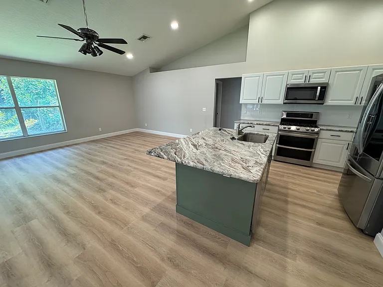 1845 Blue Heron Dr — Photo 12