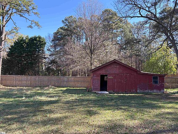 4th image of 1505 Fork Shoals Rd