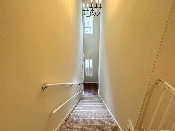 4th image of 10000 SW 52nd Ave APT 102