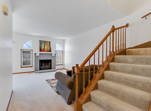 5th image of 579 W Parkside Dr #11