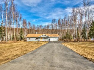 6451 W Commadore Ln, Wasilla, AK 99623