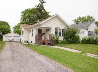 1306 4th Ave S, Moorhead, MN 56560