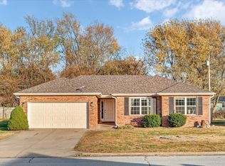 2320 S Mesa Drive, Bolivar, MO 65613