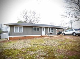 101 Woodland Way, West Union, SC 29696