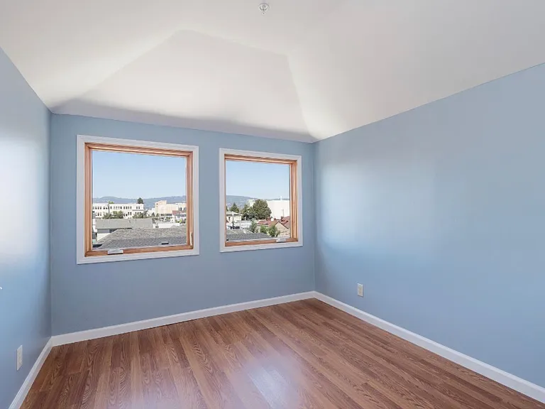 2269 San Antonio Ave #D — Photo 17