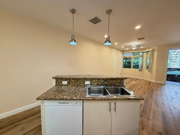 1480 Broadway #2213 — Photo 5