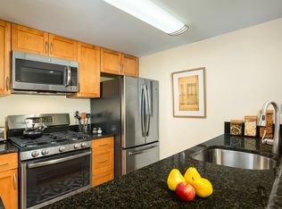 198 Sherman Rd, Chestnut Hill, MA 02467