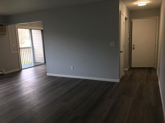 2nd image of 595 Wagner Dr