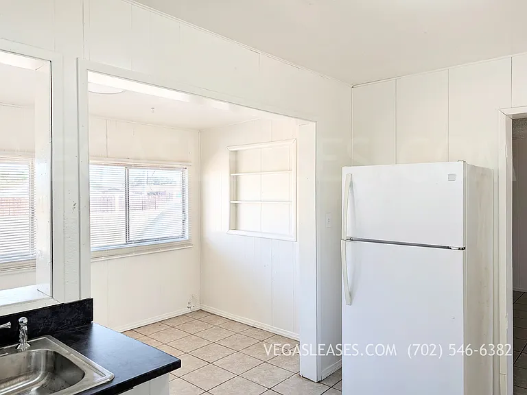 128 Beech St — Photo 10