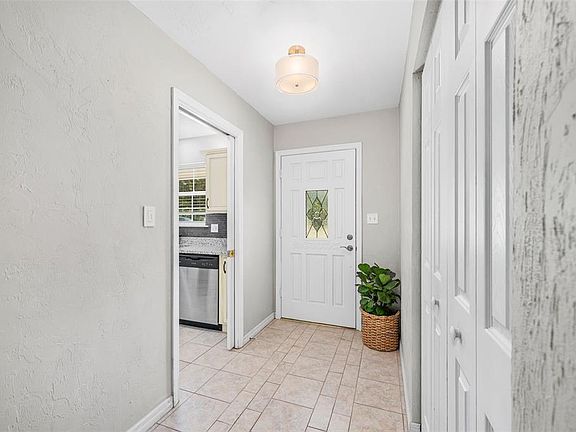 4th image of 6820 SW 78th St