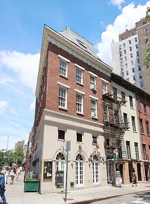 Rented by Waverly Realty Associates | media 1