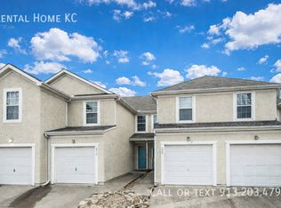 830 S Woodson Ct, Gardner, KS 66030