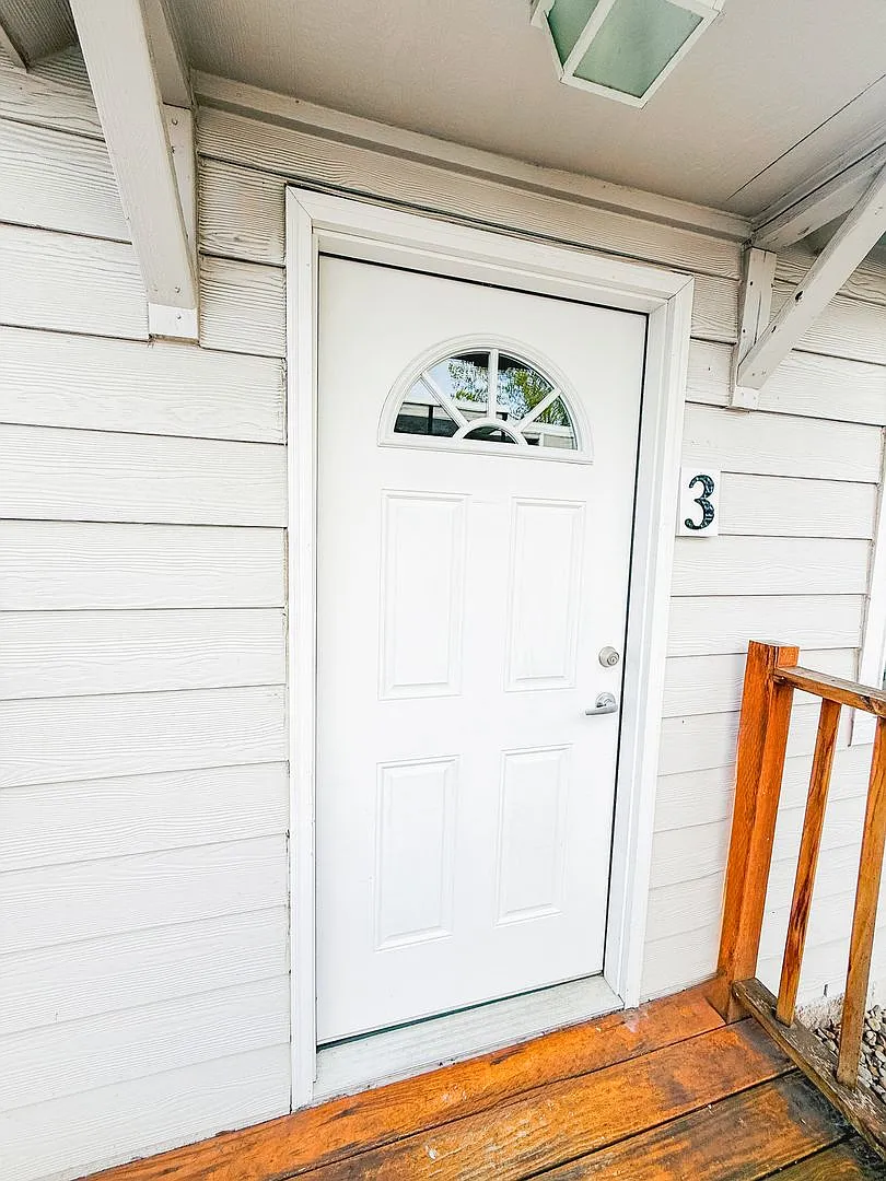 Carleton Way Apartments — Photo 1