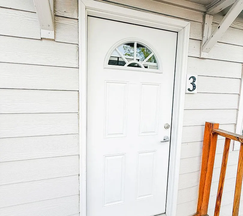 2007 Carleton Way NE